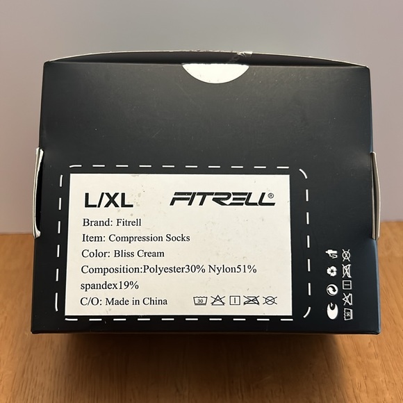 2 Pairs Fitrell Compression Socks L/XL - Picture 3 of 4
